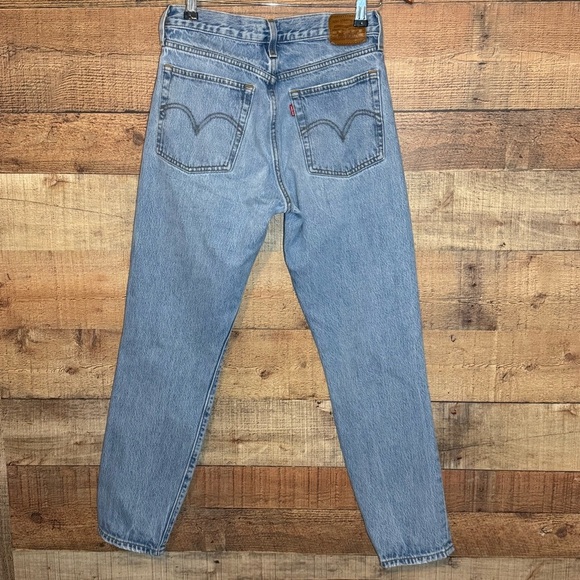 Levi’s Premium Denim Wedgie Straight Distressed Jeans size 26 - Picture 4 of 16
